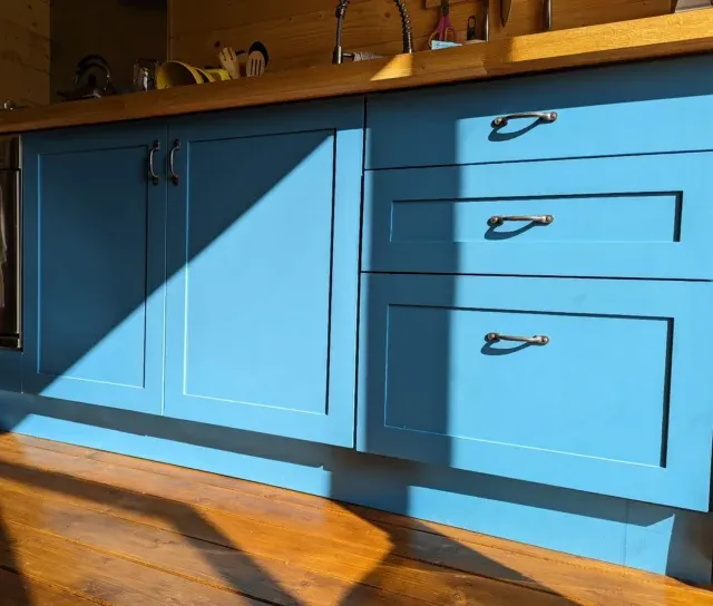 Why not spruce up your kitchen with some new cupboard doors & drawer fronts? Add a pop of colour, or keep it classic 🖌️⚒️ 
.
.
.
#homeimprovements #kitchen #cupboarddoors #timber #joineryworkshop #joinery #craftmanship #colourfulkitchen #bluekitchen